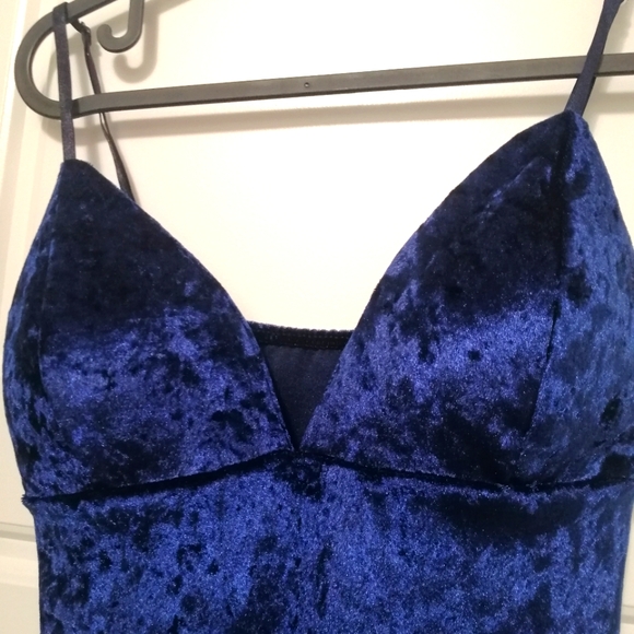 Velvet bodysuit - Picture 2 of 5